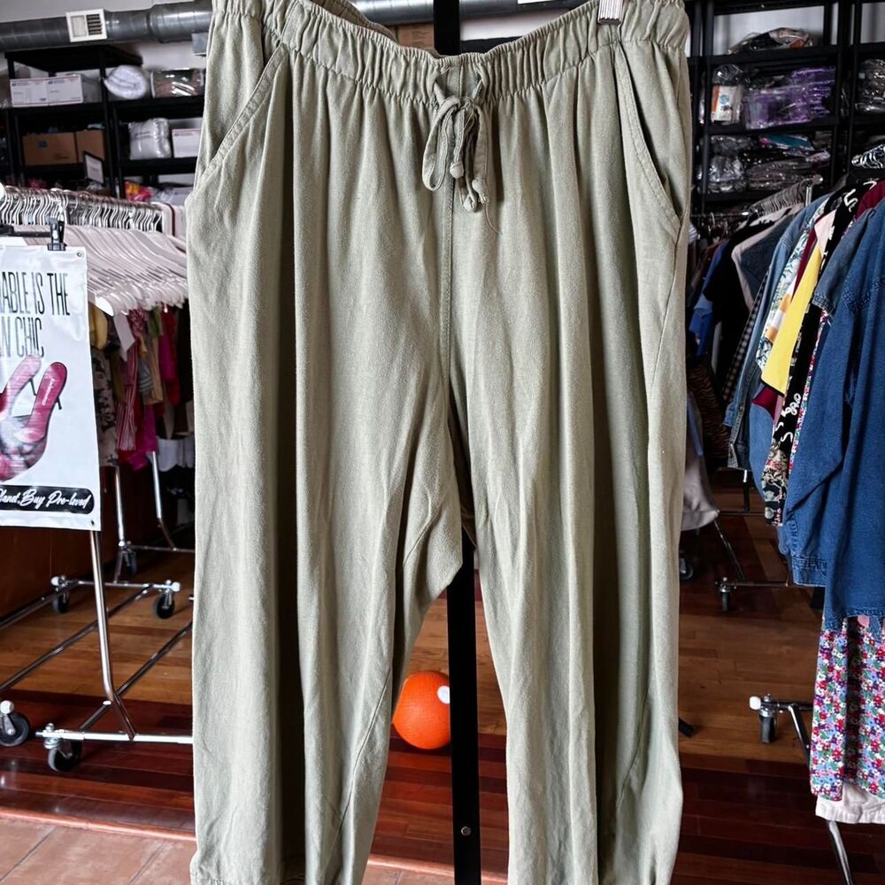 Erika-co Women's Green and Khaki Trousers